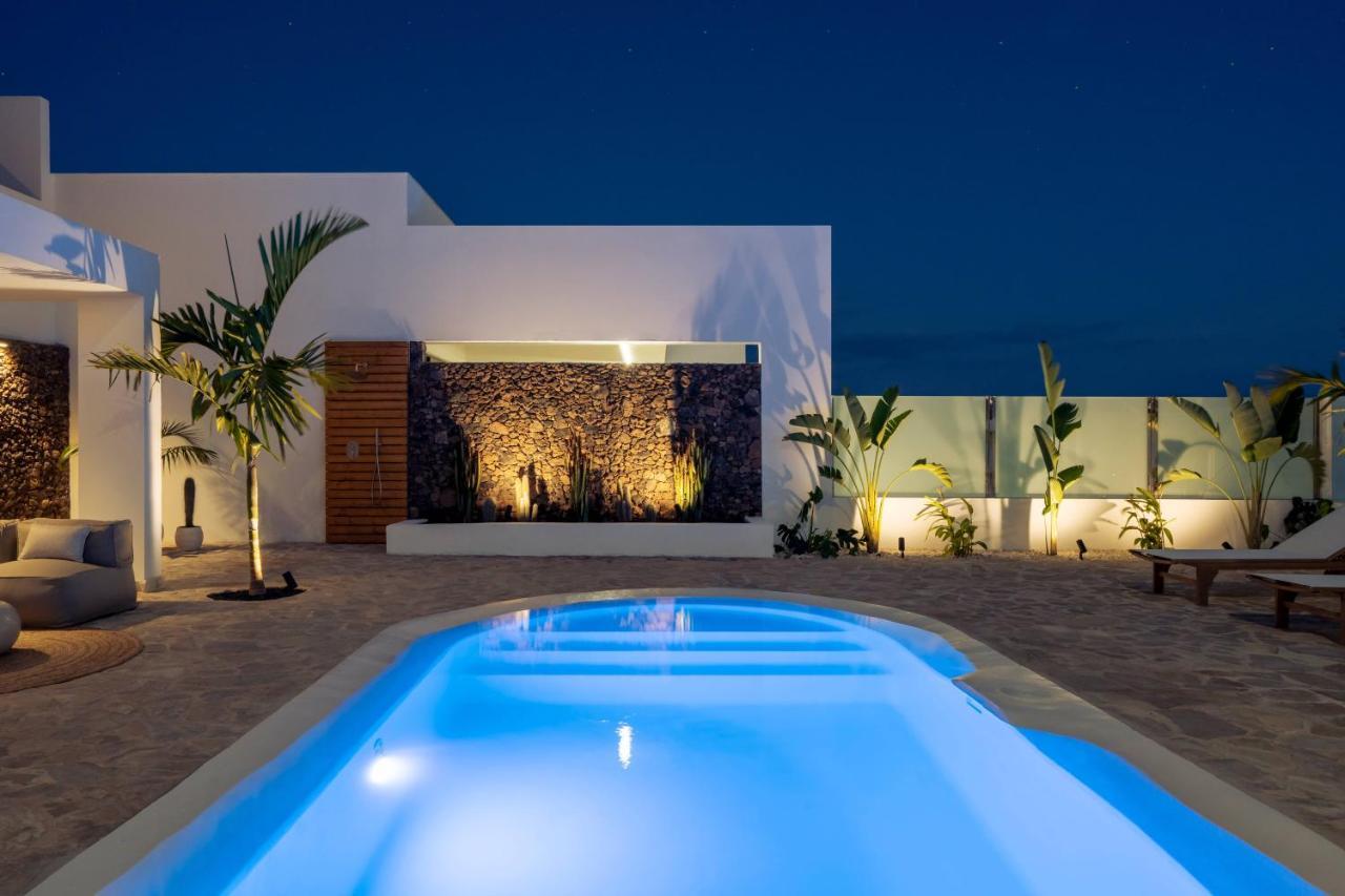 Villa Noma - Design Space With Pool In คอร์ราเลโฮ ภายนอก รูปภาพ
