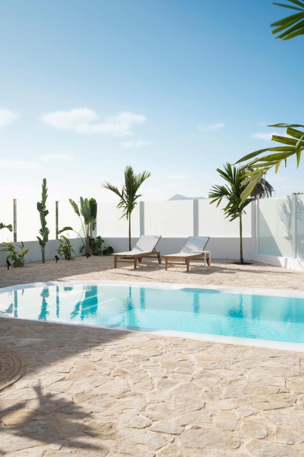Villa Noma - Design Space With Pool In คอร์ราเลโฮ ภายนอก รูปภาพ